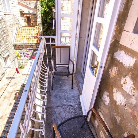 Old Town Hostel-3